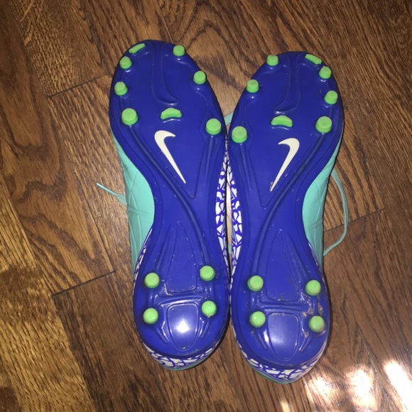 Nike Hypervernom Cleats - Picture 6 of 8